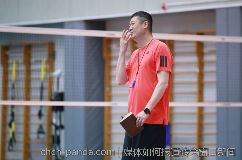 媒体如何报道转会窗口新闻